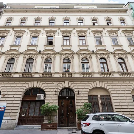 Appartamento Hazel Nest Loft Budapest